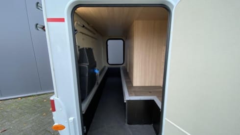 As new Sunlight T 60 semi-integrated from 2019