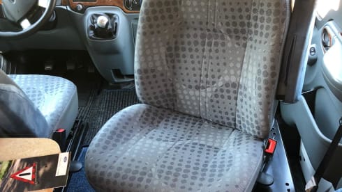 Fine and complete Sunlight with fresh interior