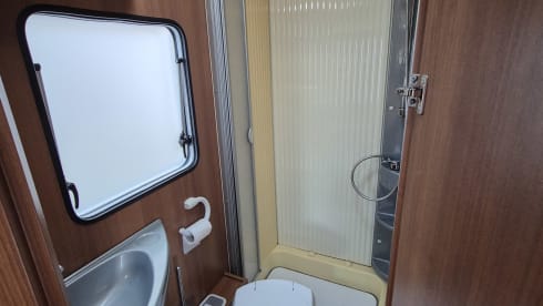 Carado semi-intégré confortable de 2013 pour 4 personnes