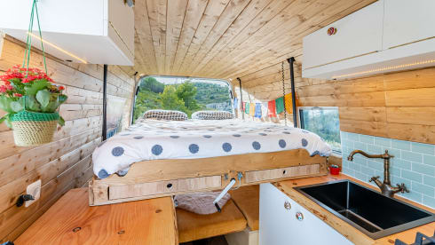 Tembo – Super attractive off-grid camper
