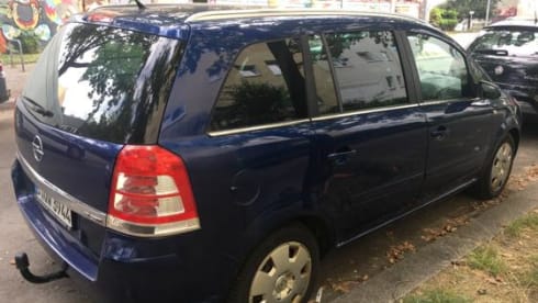 Opel Zafira – Camping pour deux personnes