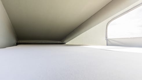 Sunny – 2p Volkswagen bus from 2015