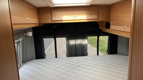  Pössl 2Win Fixed bed, Air conditioning, AUTOMATIC 3.0L 158hp