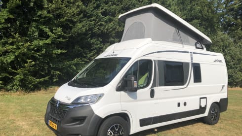 George III – 4p Pössl bus uit 2019