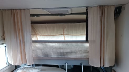 Adriatik – 4p Adria Mobil integrated uit 2007