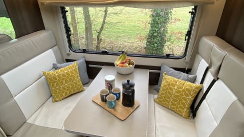 Fabulous Roller Team Zefiro 675 6 berth motorhome
