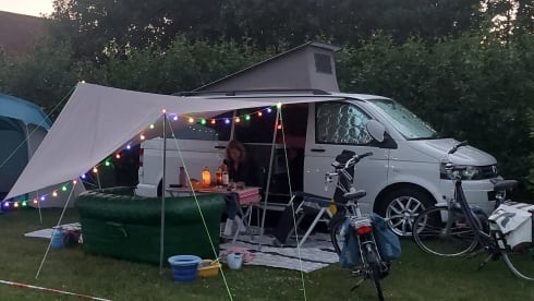 2p Volkswagen bus from 2011