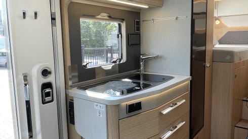4p Hymer semi-integrated from 2023