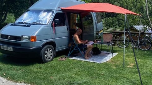Vandalf the grey – 2 berth Volkswagen campervan from 2000