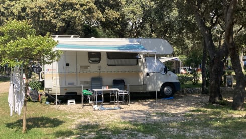 6p family camper with bunk beds