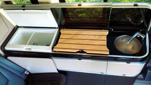 4p Luxe 4x4 Marco Polo Campervan uit 2020, klaar voor avontuur!