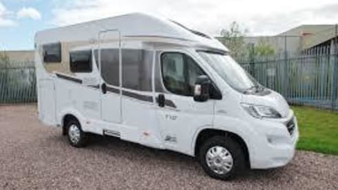 Compact Carado T135 BJ 2022/2023