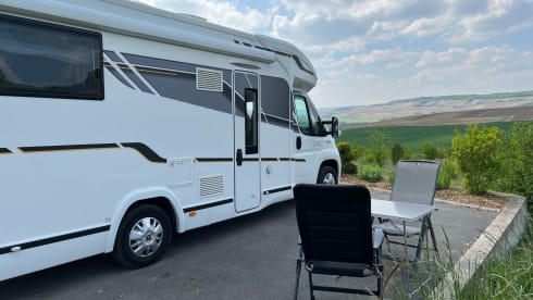 Gezinscamper – Family camper 5 people - luxurious & complete