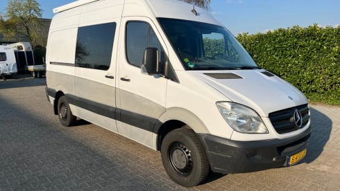 Mercedes Benz Sprinter Campervan