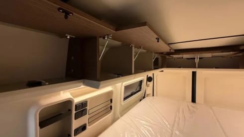 Colombus 600e – Premium Campervan met Vloerverwarming en Hefdak – Westfalia Columbus 600 E