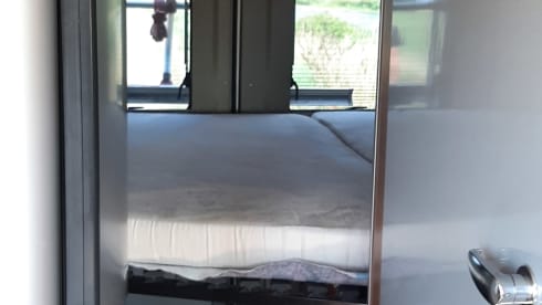 Travelcar – Beautiful cool modern 2 person camper bus