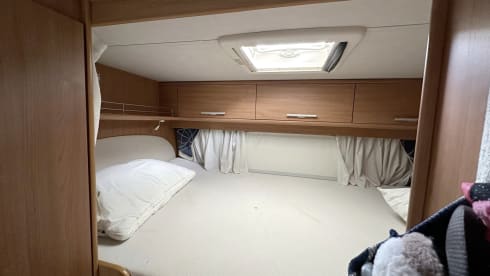 COMFORT IN CAMPER, MANSARDATO 6 POSTI 
