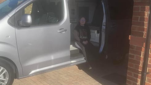 4-Bett-Anderer Campervan aus 2020