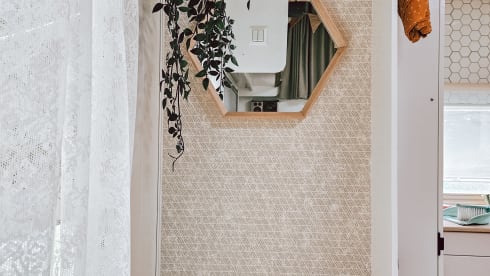 Foxie – 4p Mercedes-Benz alcove from 1979