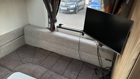 Maddy – 4 berth Fiat Swift Escape 644 from 2014