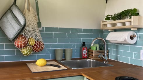 Jack (hit the road) – 2p Ford campervan uit 2010