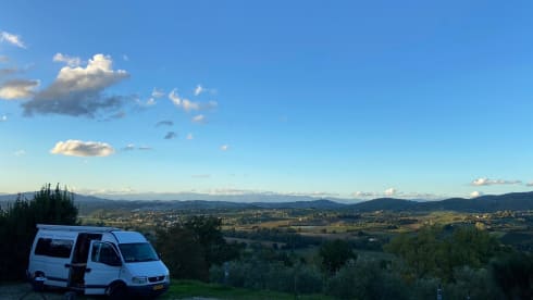 Onnie – Onnie on the Road | Offgrid Vanlife