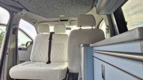 Iris – 4 Berth VW T5 Camper