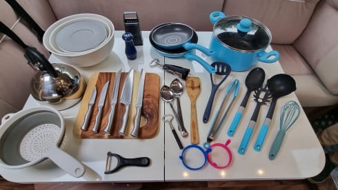 The Family One  – Spacious 6 berth automatic 2018 Roller Team motorhome