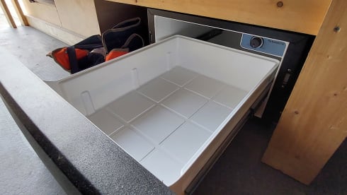 THE VAN – Cozy DIY VW camper from 2019