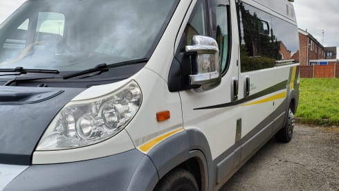 Rambo VIII – Off Grid, Touring or Site Set Up - Suitable for up to 5 persons!