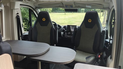 CliffX – 2 persoons Sunlight CliffX bus uit 2026