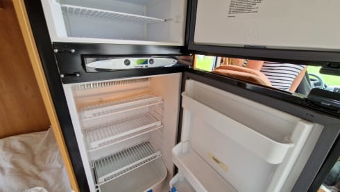 Smart & strong! 131hp - 2p - MaxxFan - CarPlay - Solar panel