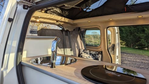 Nissan NV200 CamperCar VX-e