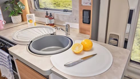 Bailey – 4 berth Bailey semi-integrated from 2023