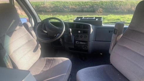 Very complete Safari Camper from 1995