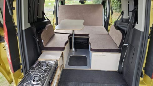Goldie – Ford Grand Tourneo Connect 2 berth 