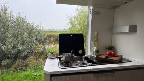 Camp Adventure –  Adria Twin mit zwei Einzelbetten und komplett ausgestattet