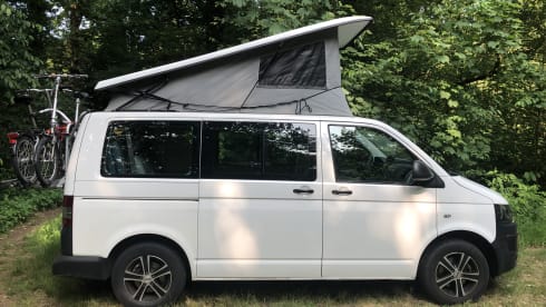 4p Volkswagen bus from 2014