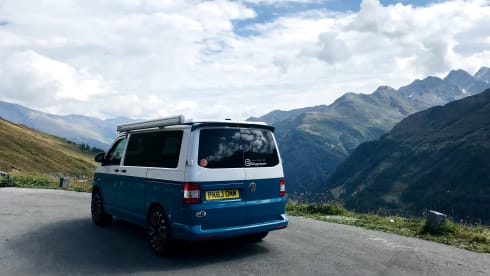 Elsie – Elsie- Beautiful Volkswagen Campervan- Sleeps 4