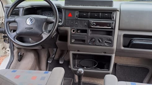 3p Volkswagen campervan from 2003