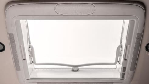 I-type – New bus camper with 4 permanent sleeping places