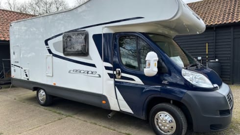 6 berth Swift Escape 696