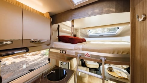 Benny – Stunning 4 Berth Benimar integrated from 2021 Auto