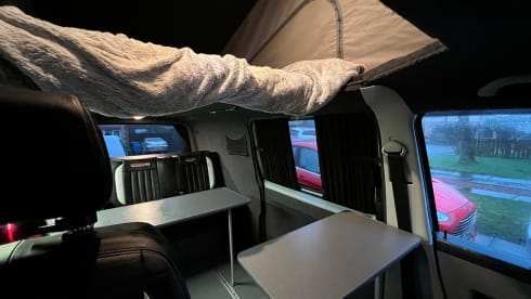 Heidlz – 4 berth Volkswagen campervan from 2011