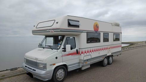 Wonderful spacious family camper for rent