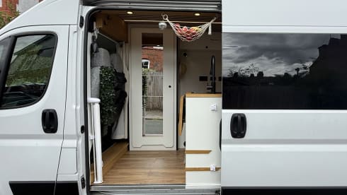 Lykke – Lykke - your happy place on wheels (peugeot boxer van)
