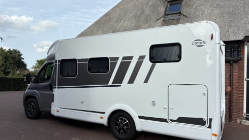 4p Carado semi-integrated uit 2024