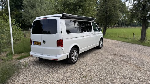 Camperke Mees – Camper Mees - 2 Persons - Chic & Large Bed