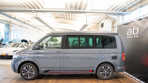 Bulli – 4p Volkswagen T6 California Ocean campervan from 2020