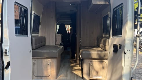 PEUGOUT – 4 berth Peugeot campervan from 2022